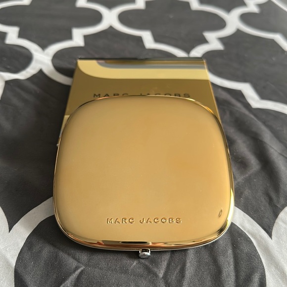 NIB Marc Jacobs O!Mega Glaze All-Over Foil
Luminizer Illuminator - Picture 2 of 5